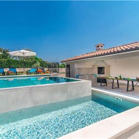 7 bedroom villa with pool in Svetvinčenat, sleeps 14